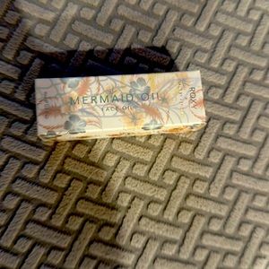 Brand new with tags Roxy Mermaid Oil for face